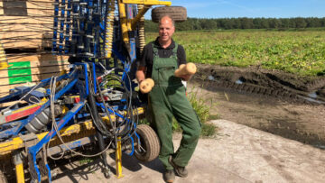 Fred Willemssen farming organically with Treffler
